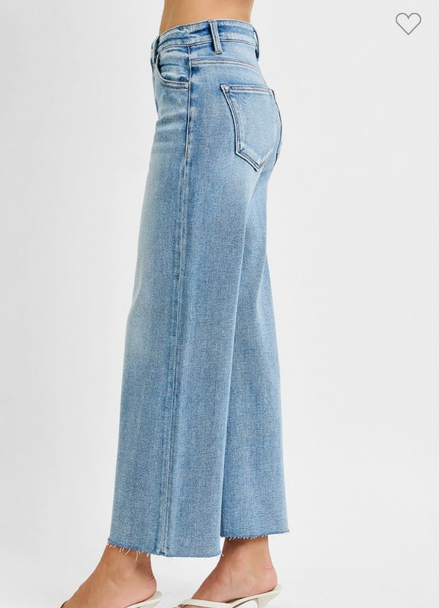 Light Mid Rise Crop Wide Raw Cut Hem Jeans