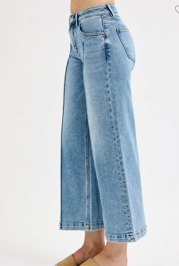 Mid Rise Crop Jeans With Pintuck Detail