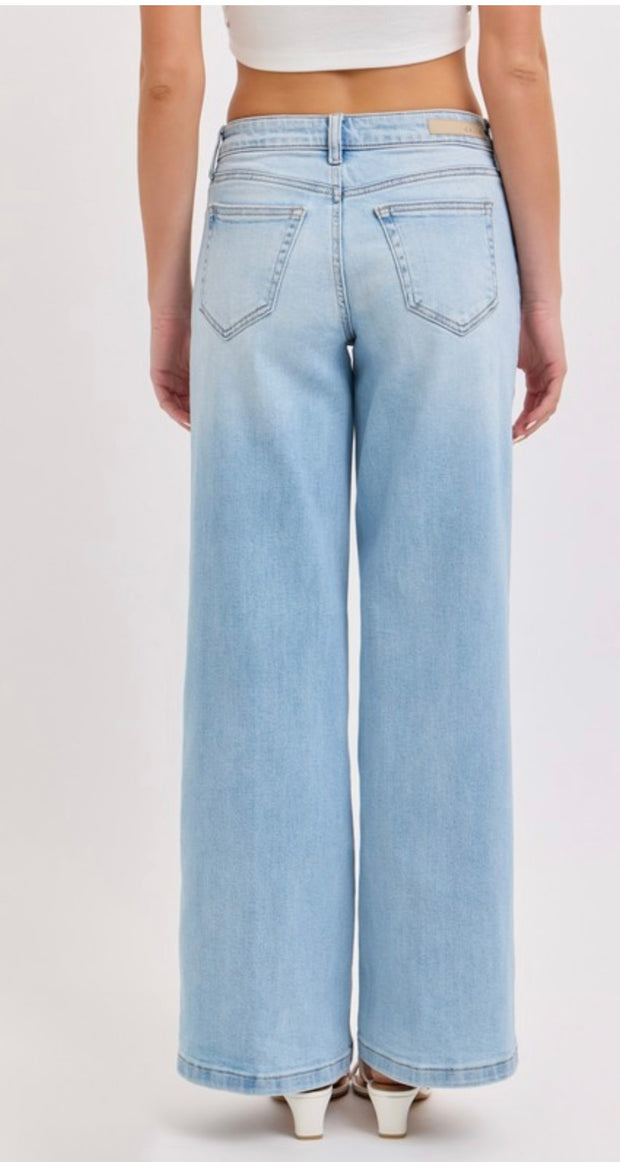 Light Wash Wide Leg Jean- No Rips/Distressing