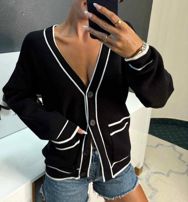 Black Solid Knit Cardigan With White Contrast Detail