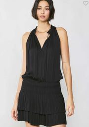 Black Sleeveless Pleated Dress