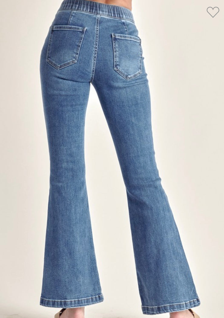 Mid Rise Flare Jeans With Front Pockets- No Distressing