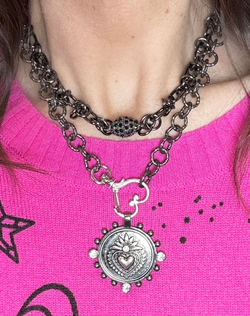 Minnie Barbed Wire Magnetic Necklace